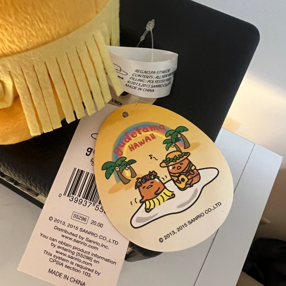 Rare Gudetama Hawaii / Hula Plush Toy - Picture 3 of 3